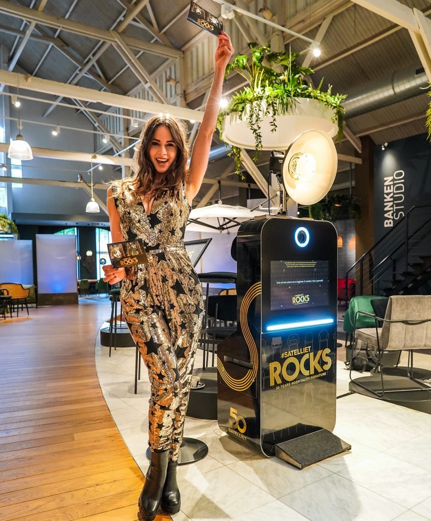 Case-satelliet-Breda-photobooth-huren-zakelijk